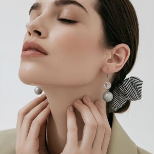 EARRING - Image 1
